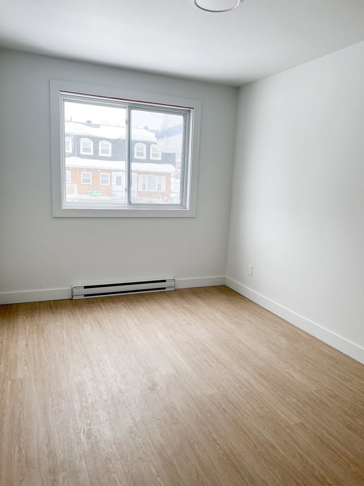 2020 Rue Frontenac image 2